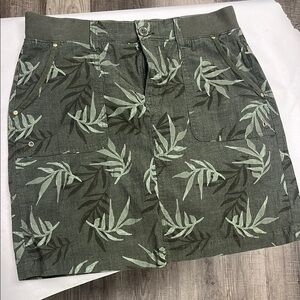 Green Leaf Print Skirt